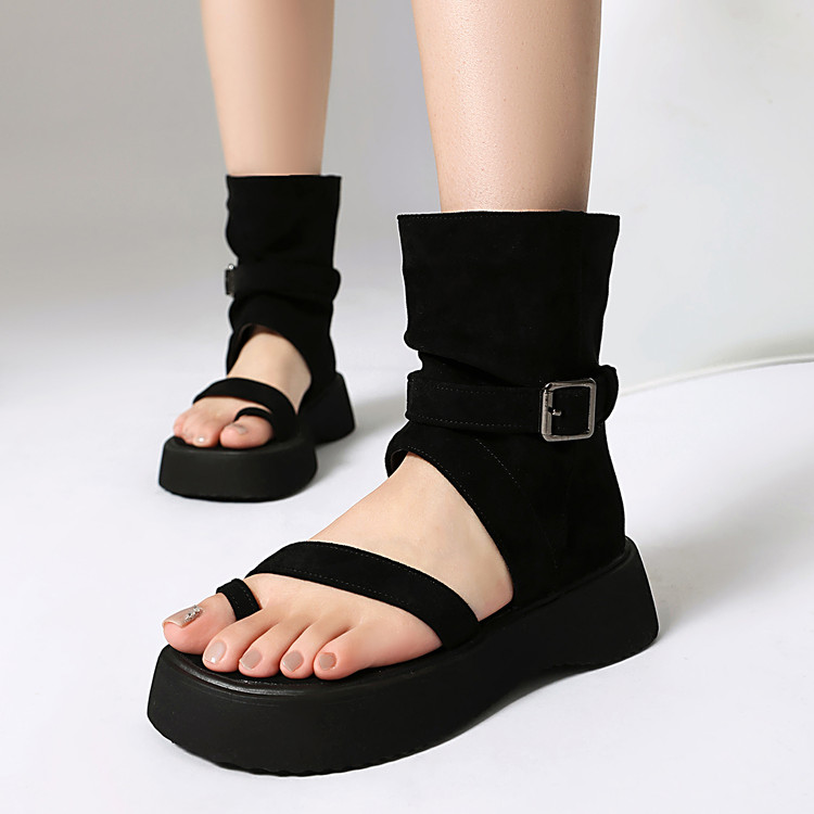 Roman Sandals with Platform Heel and Metal Accents - Style k.html - Image 4