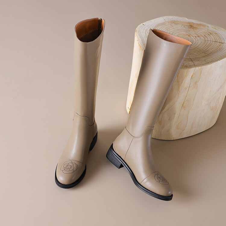 Women's High Shaft Knight Boots with Embroidery and Metal Decor - Image 4